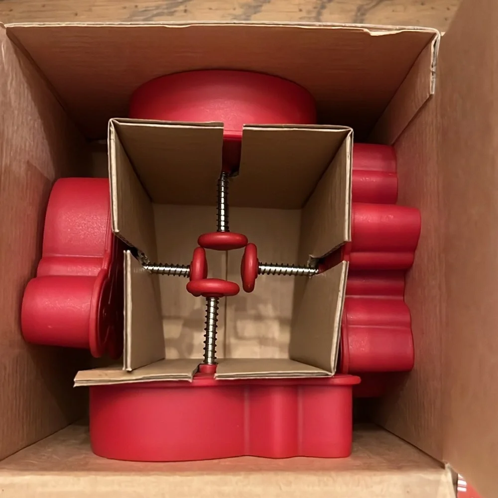 Williams Sonoma stained glass cookie‎ cutters, new
